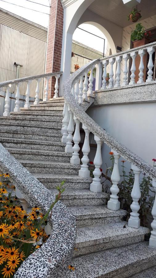 Merab House Batum Dış mekan fotoğraf